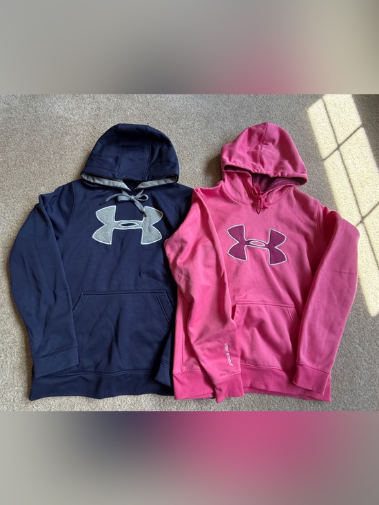 Under Armour Tops - Pair of Under Armour Hoodies
